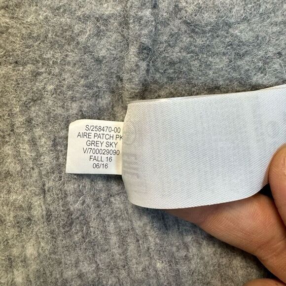 Banana Republic Women’s Gray Cardigan with Italian Yarn Filpucci - Picture 4 of 10